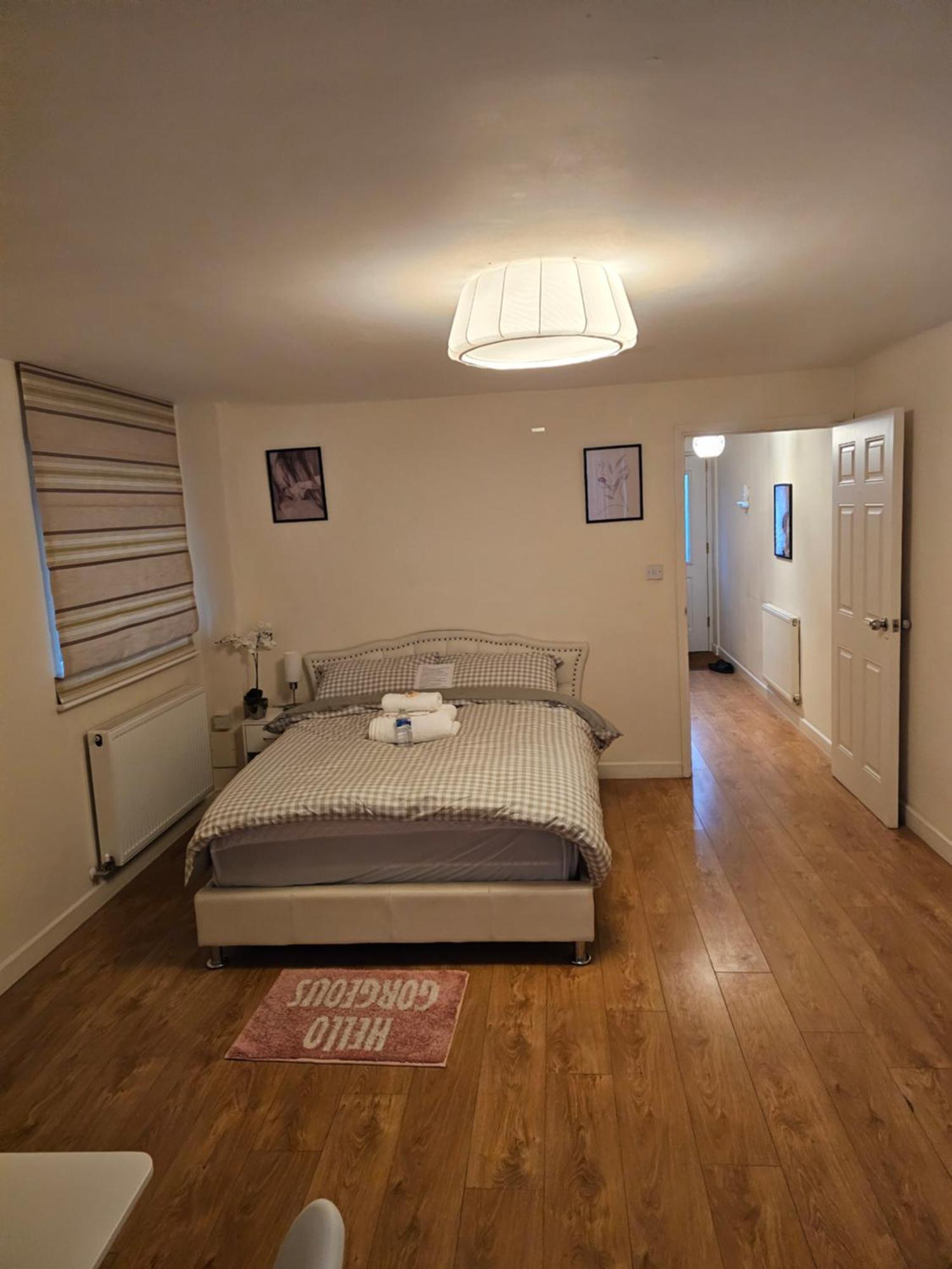 Extra Large Bedroom Dartford Zewnętrze zdjęcie